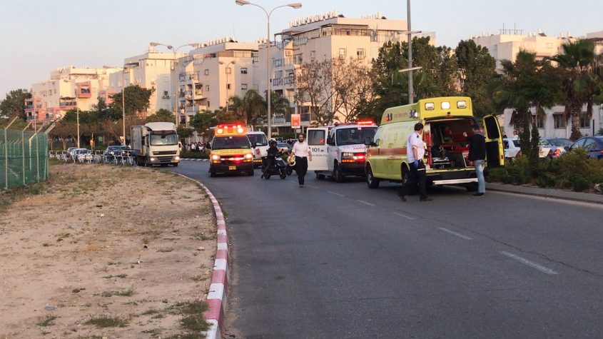 זירת התאונה ברח' יהודה הנשיא. צילום: דודו חן