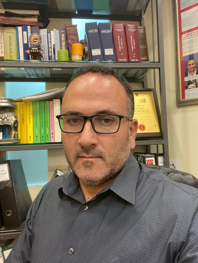 מברך על הזיכוי: הסנגור, עו"ד יחיאל לאמש. צילום פרטי