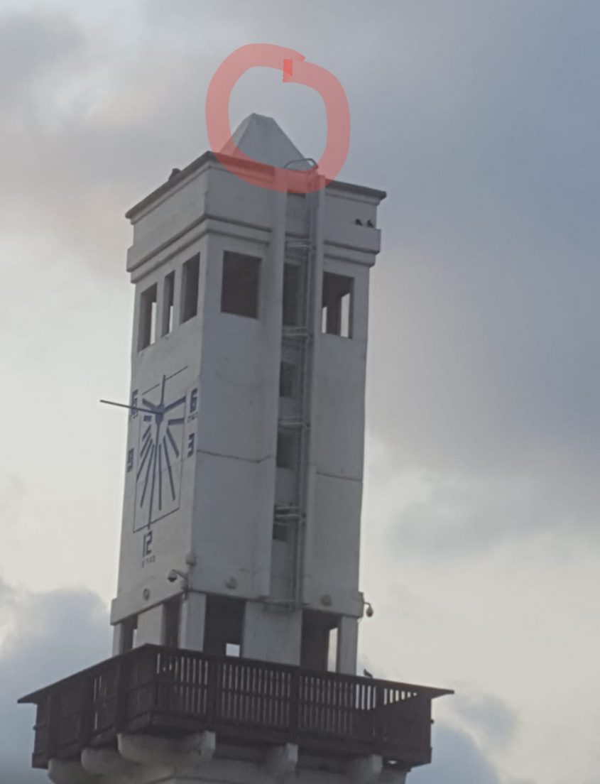 כך נראה המגדל לאחרונה, משהו חסר שם בקצה למעלה. צילום: יונתן בן דוד