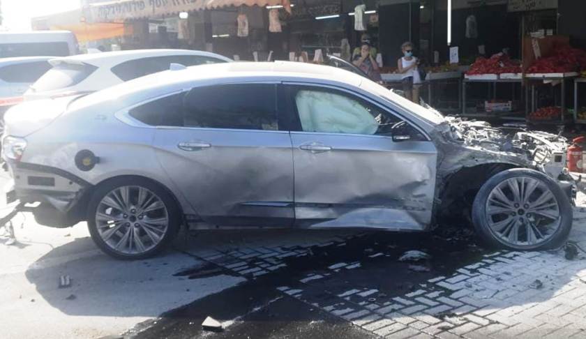 הרכב של אברמוב לאחר הפיצוץ. צילום: דוברות המשטרה