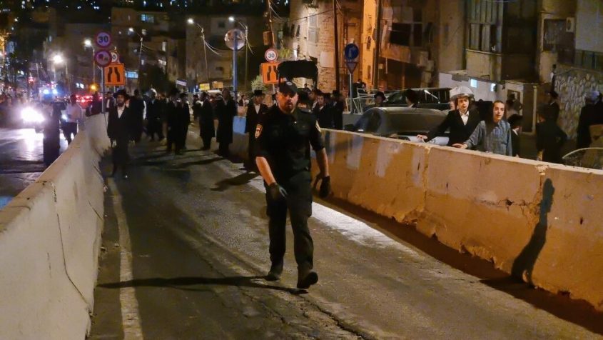 הפגנה בסמוך לאתר עבודות הרכבת הקלה בירושלים. צילום: דוברות המשטרה