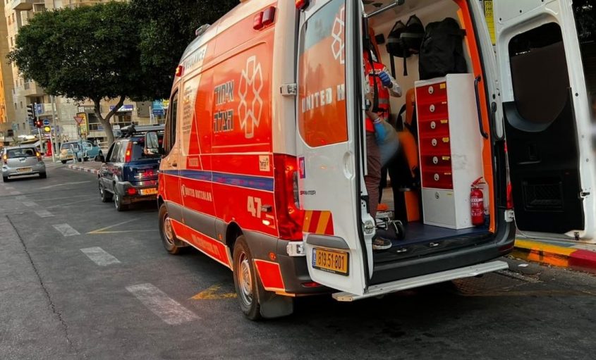 זירת התאונה ברחוב רוגוזין. צילום: דוברות איחוד הצלה