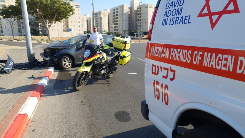 זירת התאונה. צילום: אלי אדרי, תיעוד מבצעי מד"א