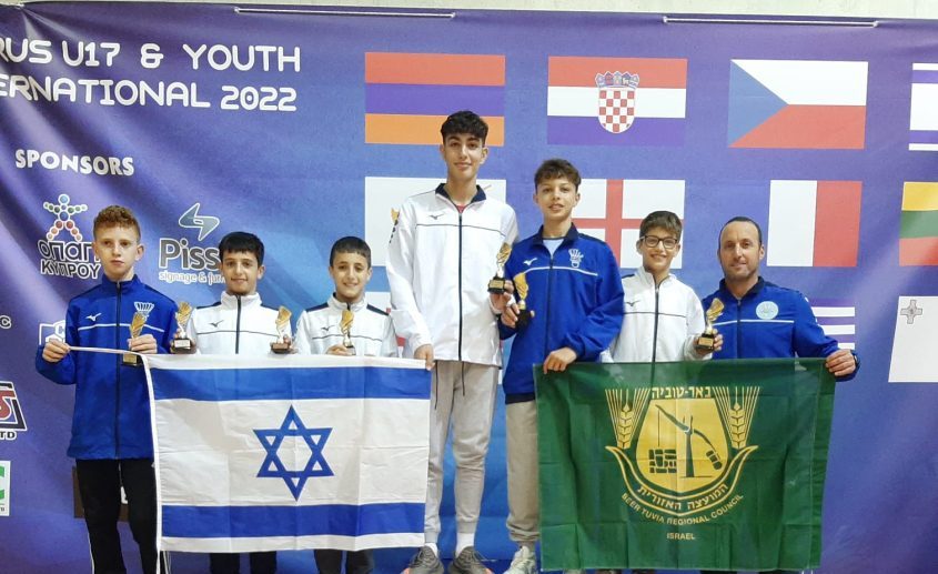 נציגים מנבחרת באר טוביה בטורניר בדמינטון בקפריסין. צילום: ניר שדה