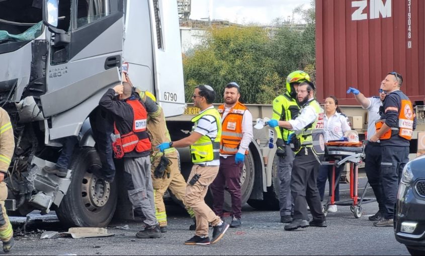 זירת התאונה. צילום: מד"א הצלה דרום