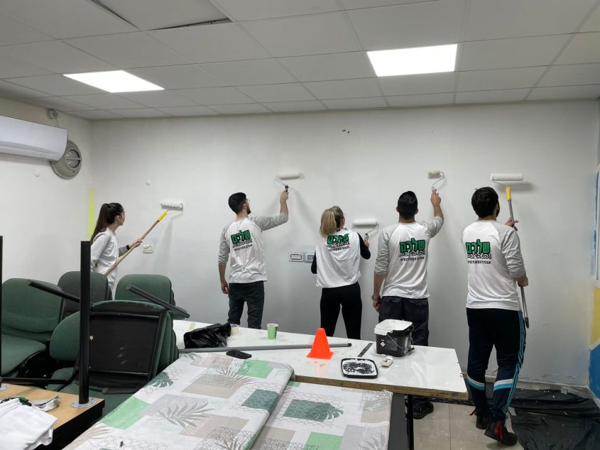 אגודת הסטודנטים של SCE אשדוד ביום המעשים הטובים. צילום: אגודת הסטודנטים SCE אשדוד