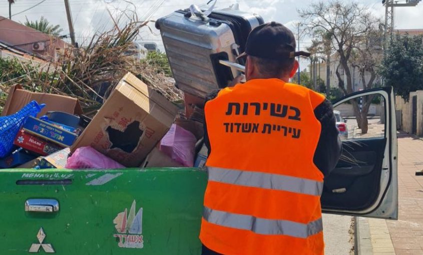 נערכים לפסח באשדוד. צילום: עיריית אשדוד