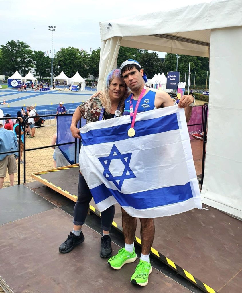 סער ואימו עמית