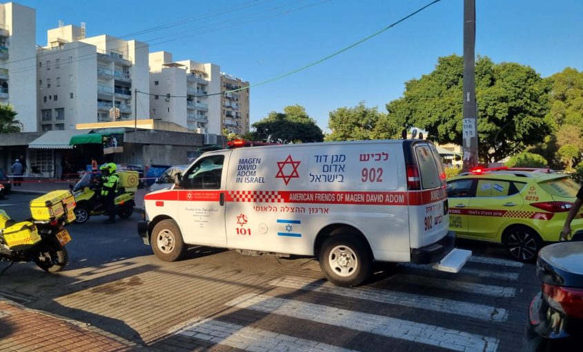 זירת האירוע ברחוב אבן גבירול. צילום: תיעוד מבצעי מד"א