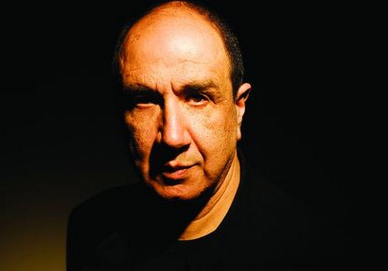 המשורר רוני סומק. צילום: רונן ללנה