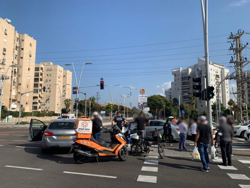 זירת תאונה בשד' ירושלים פינת הרצל. צילום ארכיון: דוברות איחוד הצלה