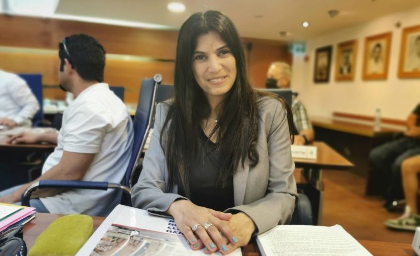 "מברכת על קבלת ההחלטה" עו"ד קוני טובול