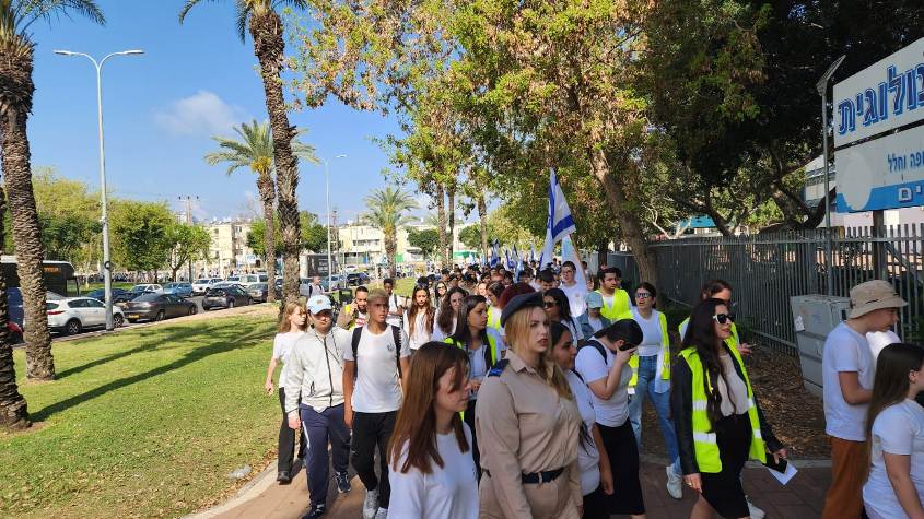 מקיף א' צועדים לזכר הנופלים