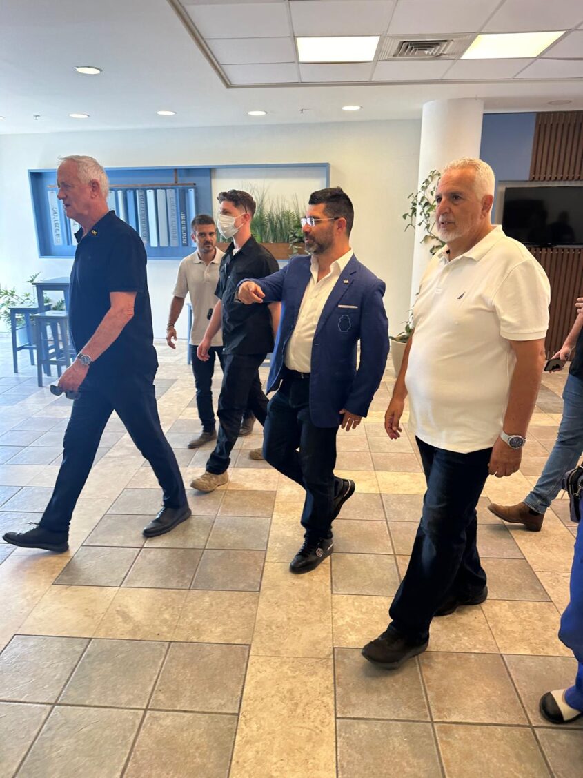 בני גנץ בביקור באשדוד