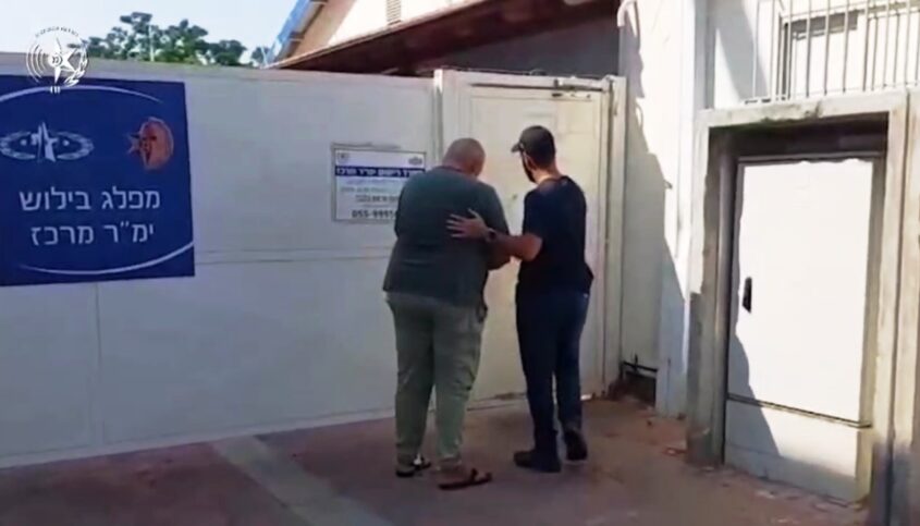 מעצר חשוד. צילום: דוברות המשטרה