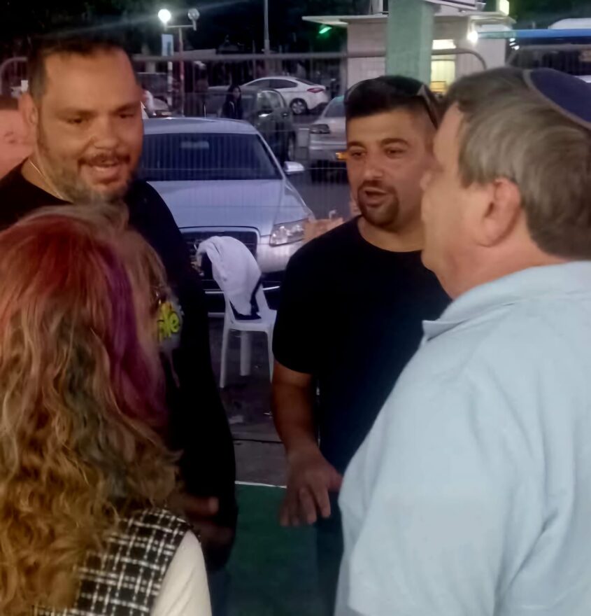 חברי תנועת אשדודים