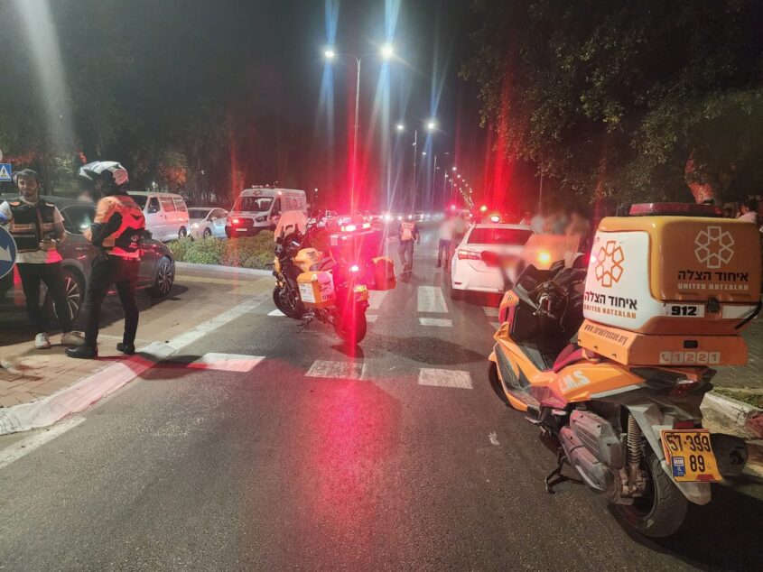 זירת התאונה בשדרות ויצמן. צילום: איחוד הצלה