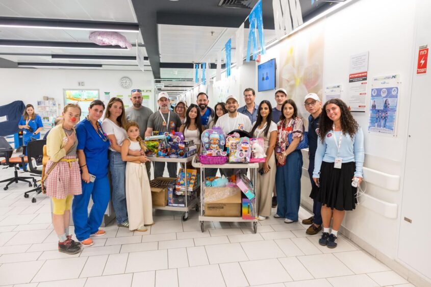 משפחת ביבס בביקור באסותא אשדוד
