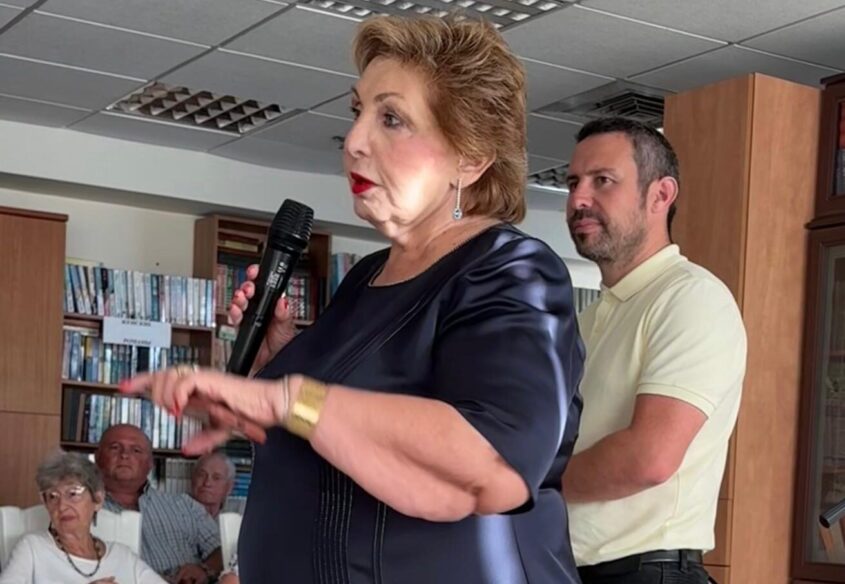 המארגנים: חיים דן וסופה לנדבר. צילום: אקה