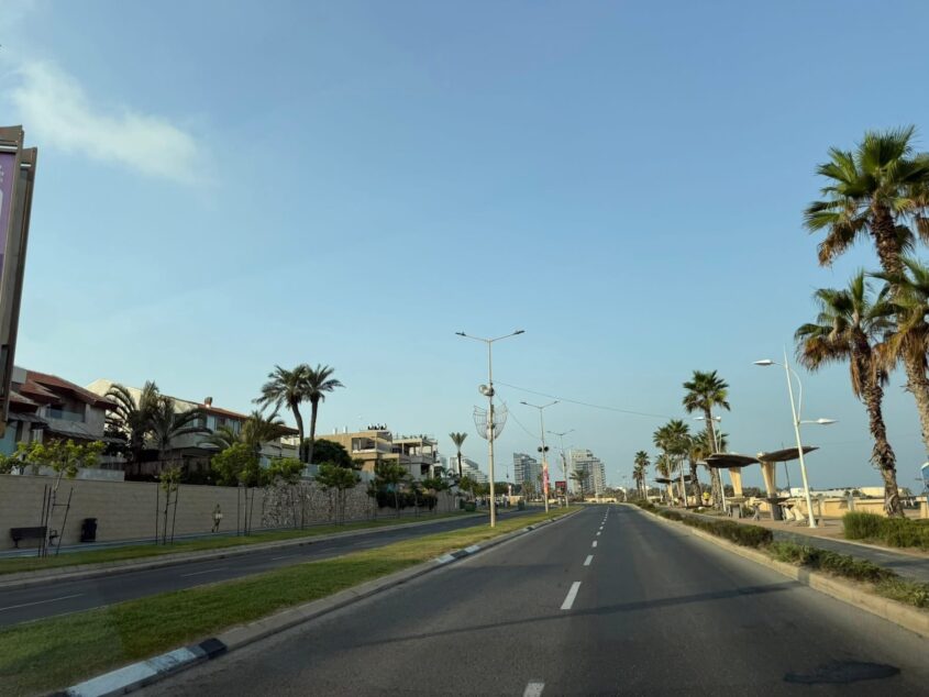 הרחוב נקי, הבוקר. צילום: שמואל דוד
