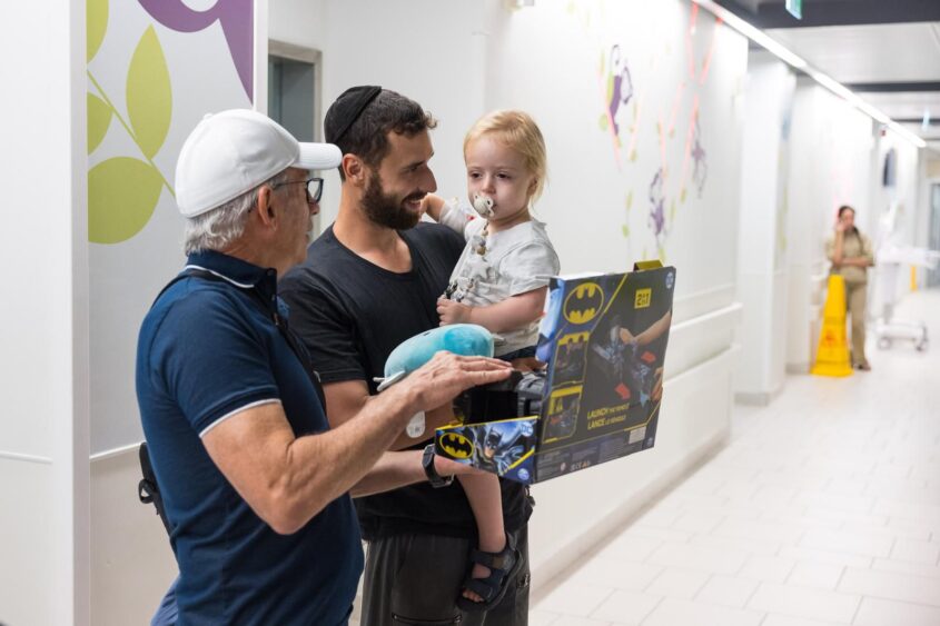 משפחת ביבס בביקור באסותא אשדוד