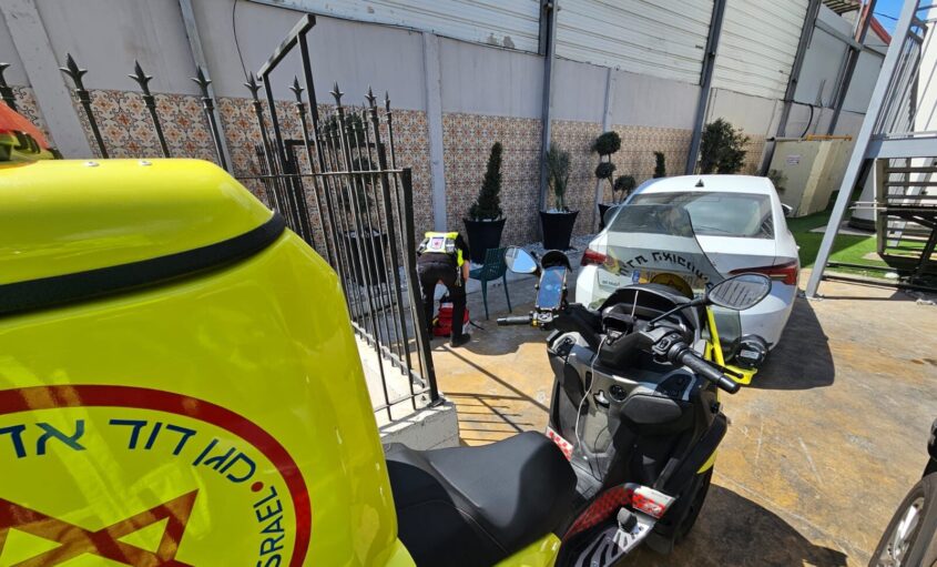 זירת האירוע ברחוב המחקר. צילום: מד"א הצלה דרום
