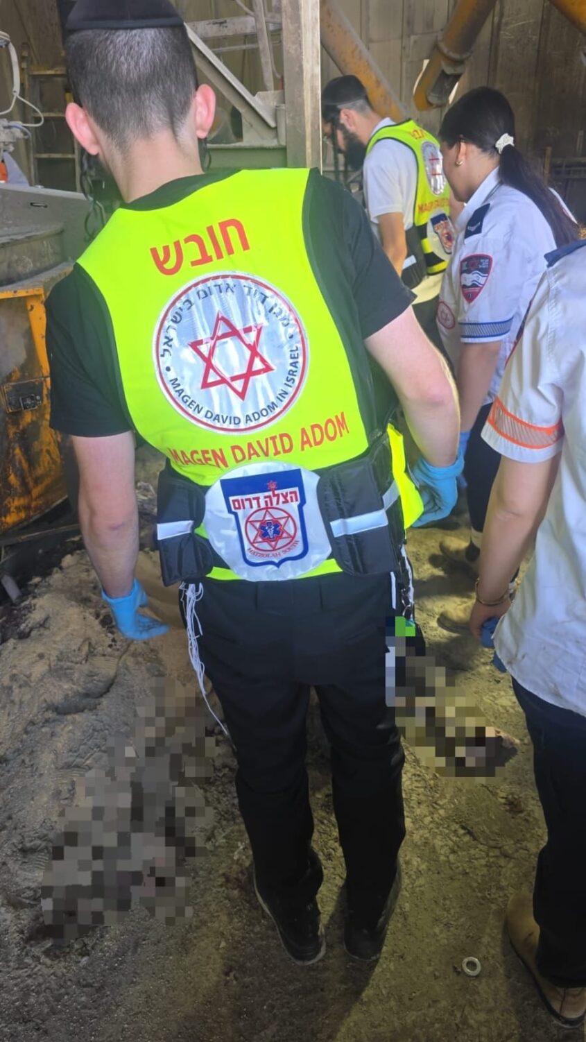 זירת האירוע ברחוב היוזמה. צילום: מד"א הצלה דרום