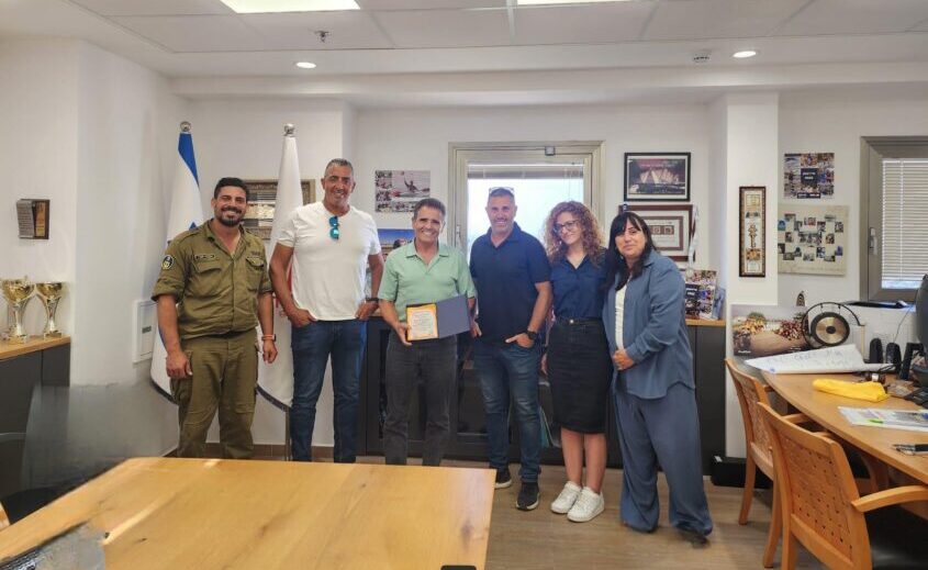 מנכ"ל עיריית אשדוד עם נציגי ארגון ידידים