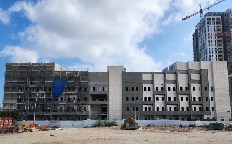 בניית האגף החדש של בית הדר. צילום: בית הדר