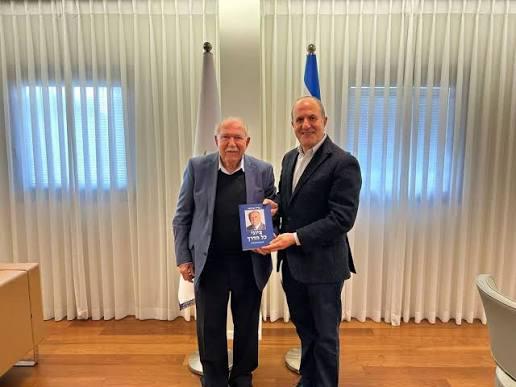 יחיאל לסרי ואריה אזולאי