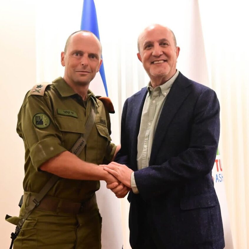 ד"ר יחיאל לסרי ואלוף שי קלפר. צילום: אורי קריספין