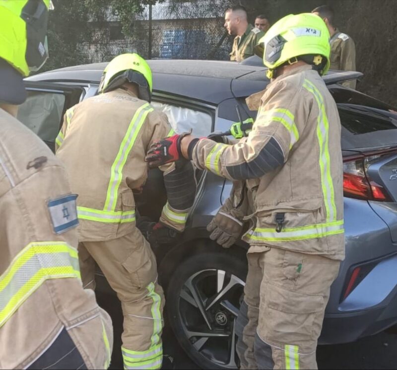 זירת התאונה בדרך תל מור. צילום: כב"ה