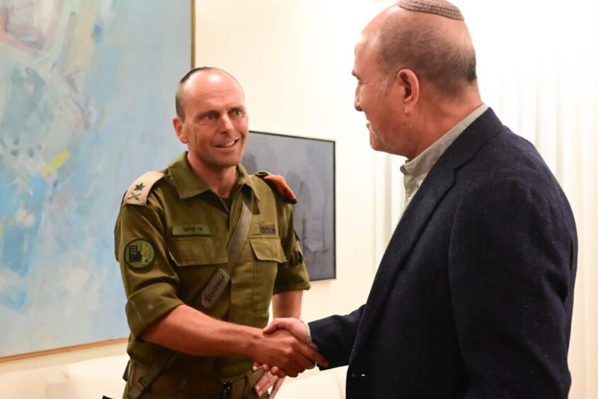 פגישה עם אלוף פקע"ר. צילום: אורי קריספין