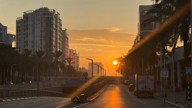 כיכר רמון ללא פסל השפיץ. צילום: שמואל דוד