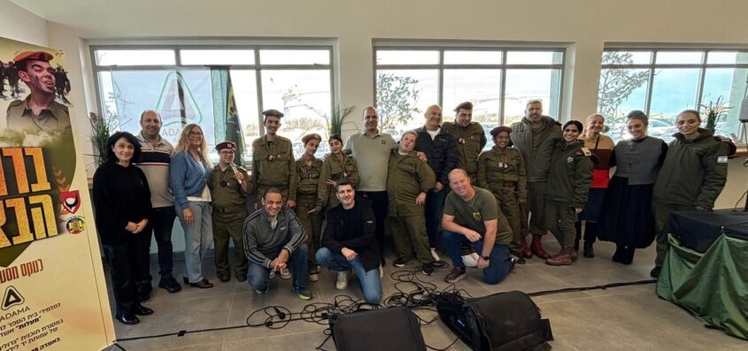 בוגרי מעלות בתכנית 'גדולים במדים' צילום: גדולים במדים