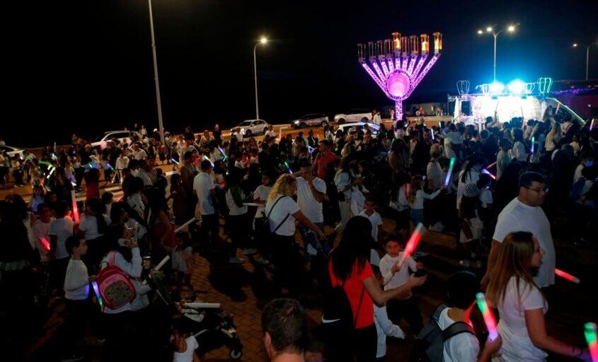 חנוכה באשדוד. צילום: אודרי