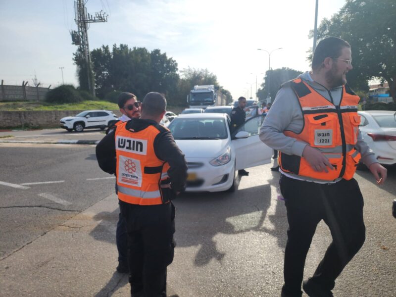 זירת התאונה ברחוב משה סנה. צילום: איחוד הצלה