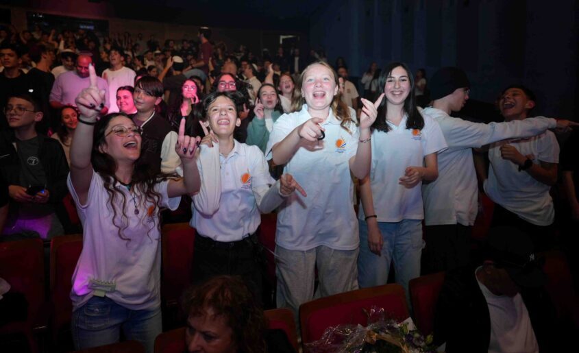 הוקרה לבני הנוער. צילום: מייק אדרי