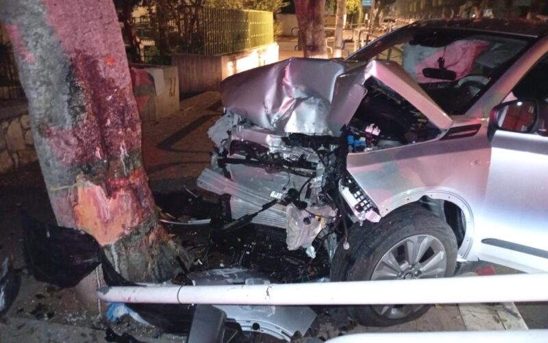זירת התאונה ברחוב המסחר. צילום: מד"א הצלה דרום