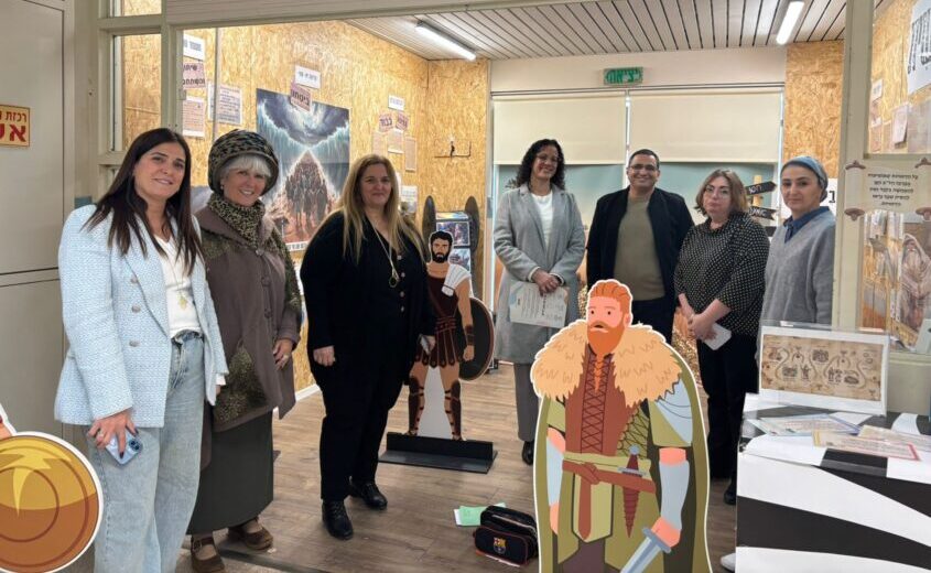 ביקור מפקחות משרד החינוך בבתי ספר באשדוד
