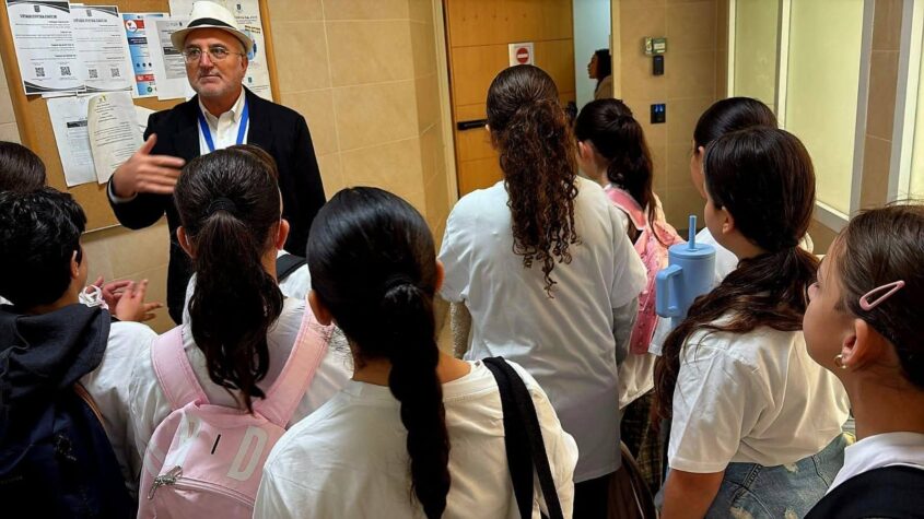 קורס 'מגשרים צעירים' באשדוד