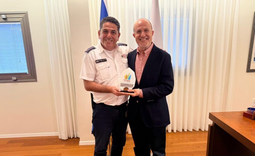 יחיאל לסרי וחיים קרדי