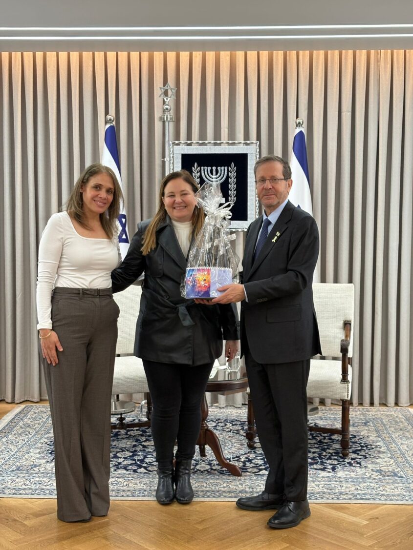 מפגש תלמידים מאשדוד עם נשיא המדינה. צילום: בית הנשיא