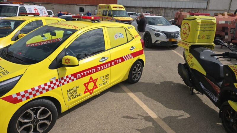 זירת האירוע בבתי הזיקוק. צילום: מד"א