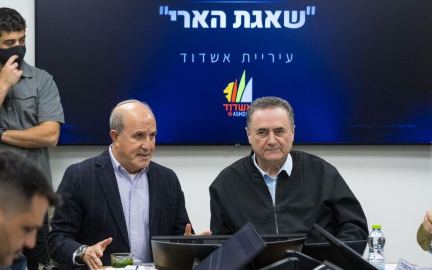 השר כ"ץ בעיריית אשדוד. צילום: לירון מולדובן