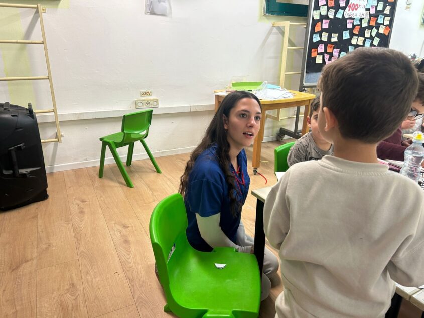 שמרטפיות הנוער העובד והלומד. צילום: הנוער העובד והלומד