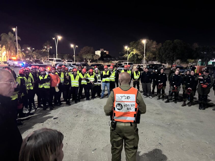 תרגיל חילוץ באשדוד. צילום: גד שפרר