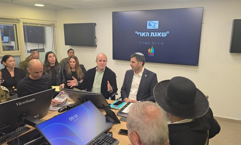 השר ד״ר שלמה קרעי בהערכת מצב באשדוד
