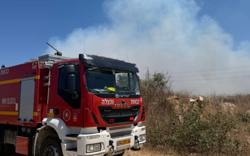השריפה ליד אזה"ת הצפוני. צילום: כב"ה