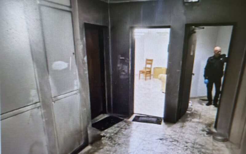 זירת ההצתה צילום: דוברות המשטרה